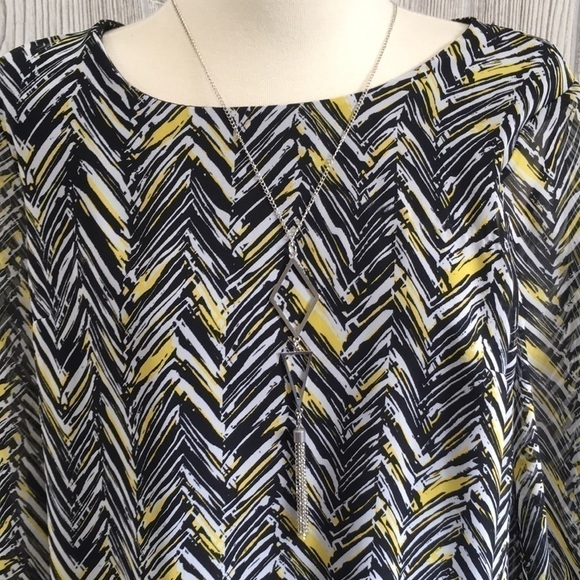 AGB Asymmetrical Blouse Layered With Attached Necklace Large - Picture 3 of 9